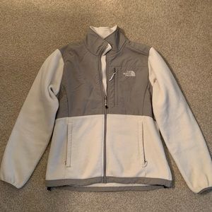 The North Face Women's Gray and White Jacket
